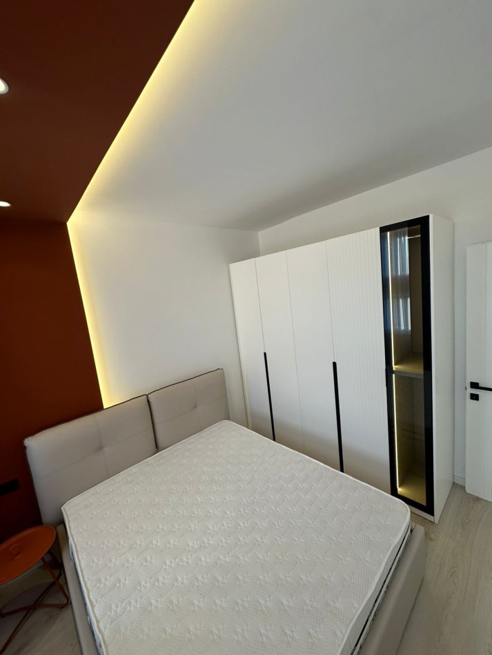 Tirane, shitet apartament 1+1 Kati 5, 48 m² 140.000 € (Komuna e Parisit)