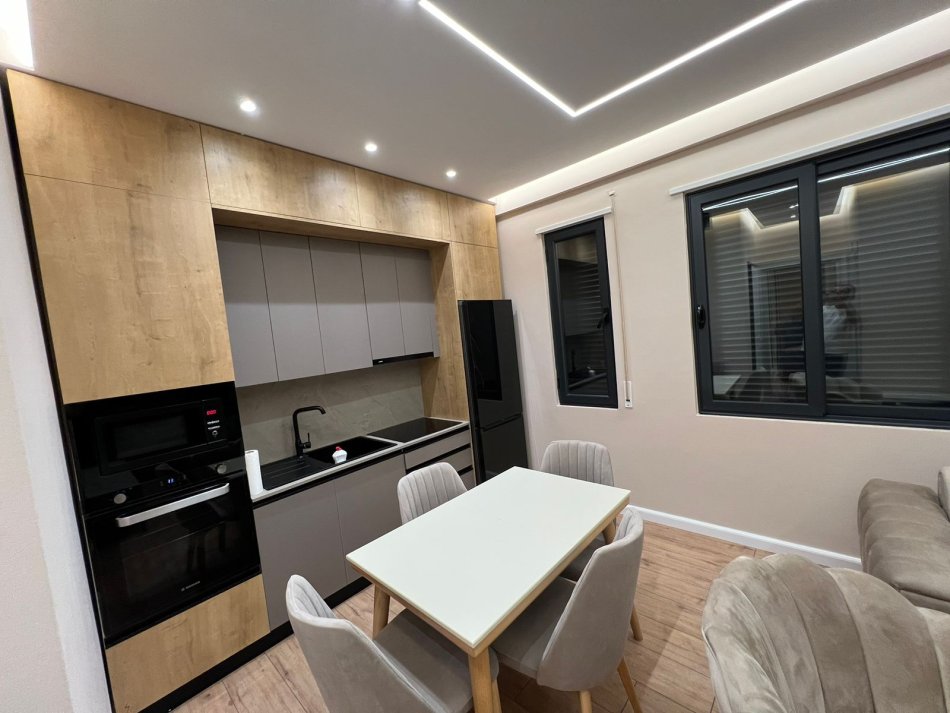 Vlore, shitet apartament 1+1 Kati 3, 60 m² 140.000 € (Uje te Ftohte) RV44715