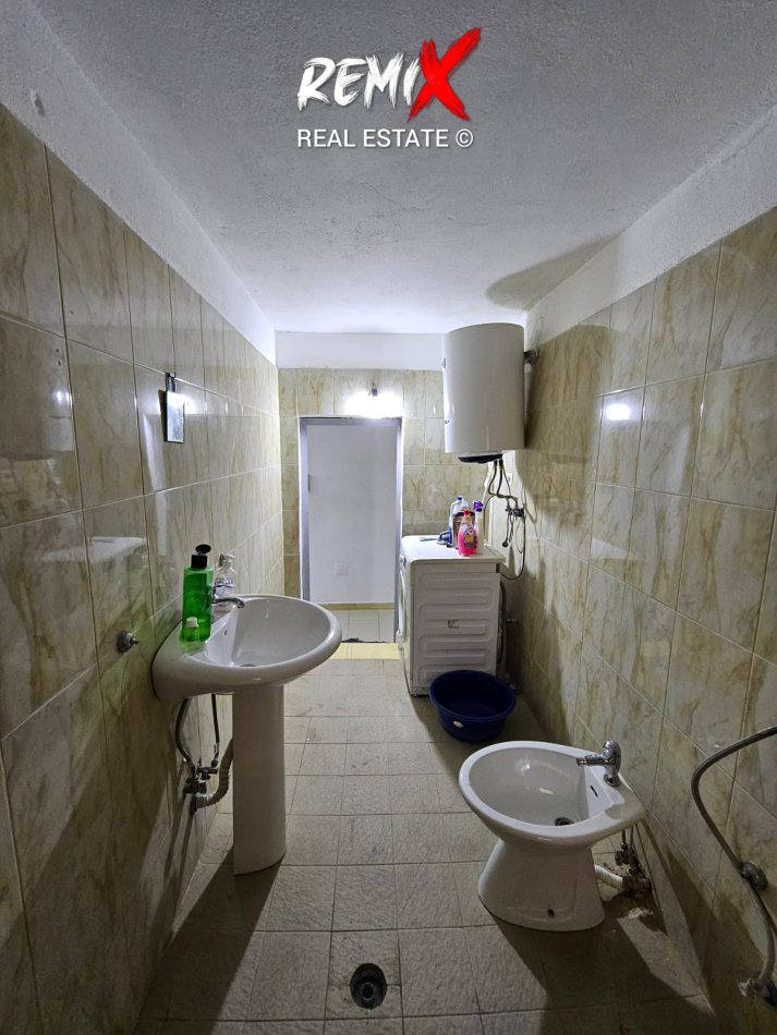 Mali Robit, shitet apartament 1+1+Aneks+Ballkon Kati 0, 60 m² 55.000 € 