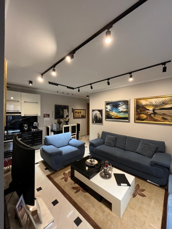 Tirane, shitet apartament 2+1+Aneks+Ballkon Kati 6, 93 m² 186.000 € (Rruga e Durresit)