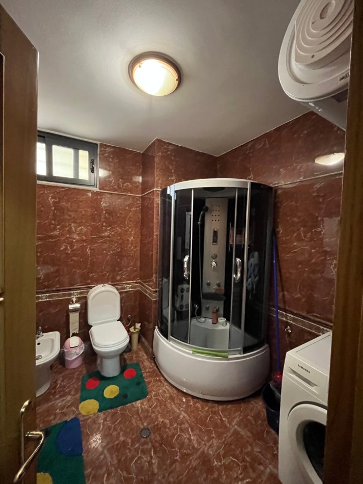Tirane, shitet apartament 2+1+Aneks+Ballkon Kati 6, 93 m² 186.000 € (Rruga e Durresit)