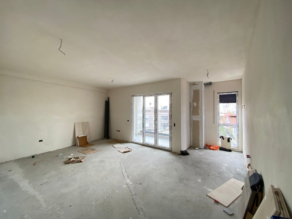 Tirane, shitet apartament 2+1+Aneks+Ballkon Kati 2, 109 m² 187.000 € (RRUGA JORDAN MISJA)
