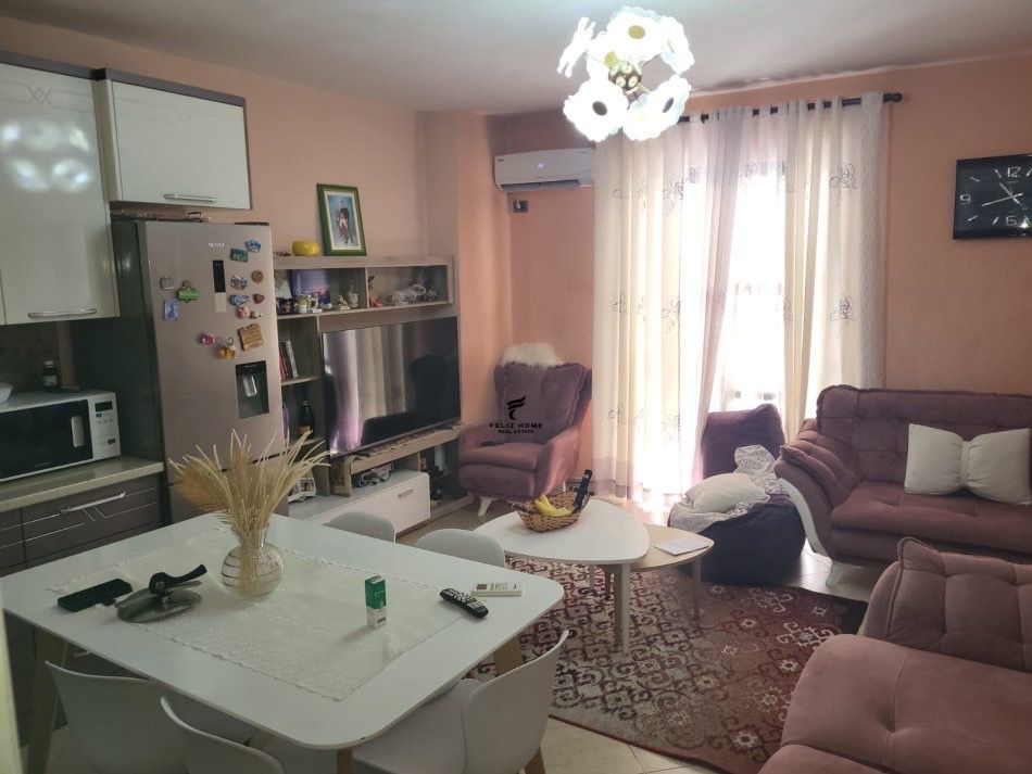 Tirane, shitet apartament Kati 1, 82 m² 116.000 € 