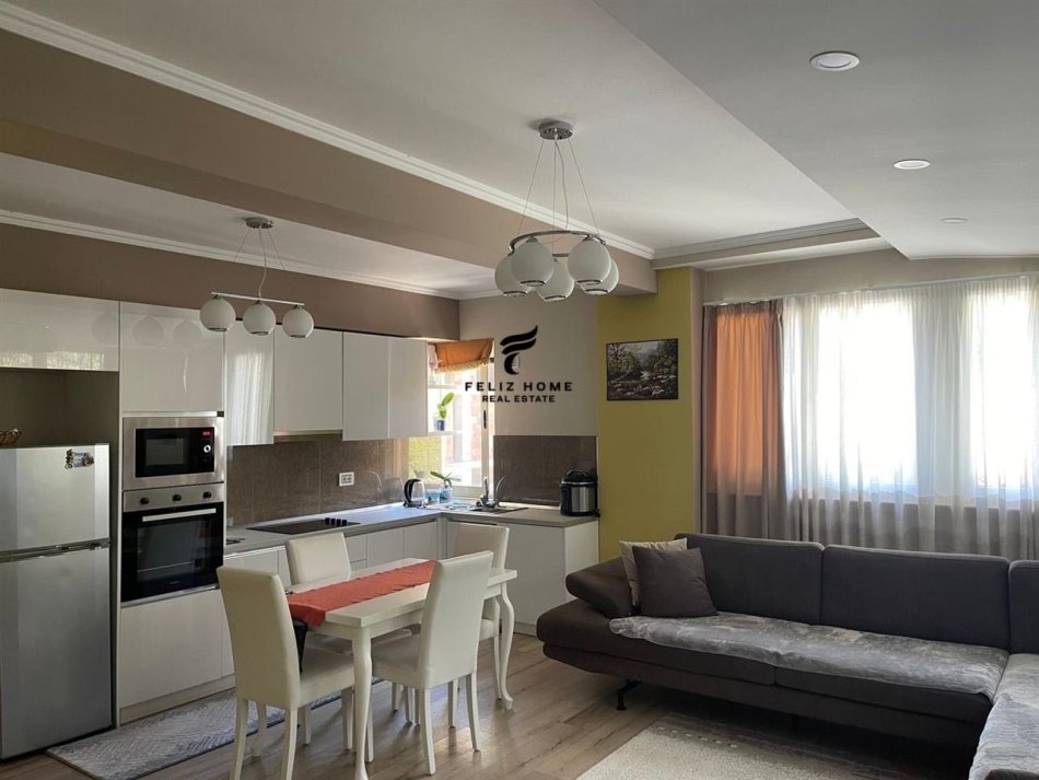 Tirane, shitet apartament 3+1 Kati 2, 125 m² 200.000 € (KOPSHTI BOTANIK)