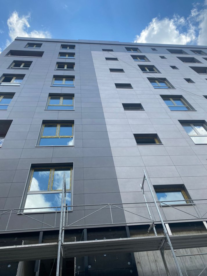 Tirane, shitet apartament 2+1+Aneks+Ballkon Kati 4, 120 m² 300.000 € (SHKOLLA E KUQE)