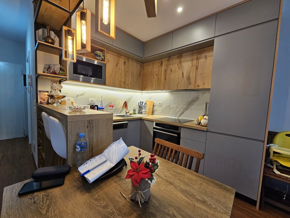 Tirane, shitet apartament 2+1+Aneks+Ballkon Kati 7, 108 m² 200.000 € (Siri Kodra)