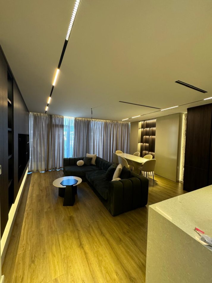 Tirane, jepet me qera apartament 2+1 Kati 11, 126 m² 2.000 € (Rezidenca Lake View)