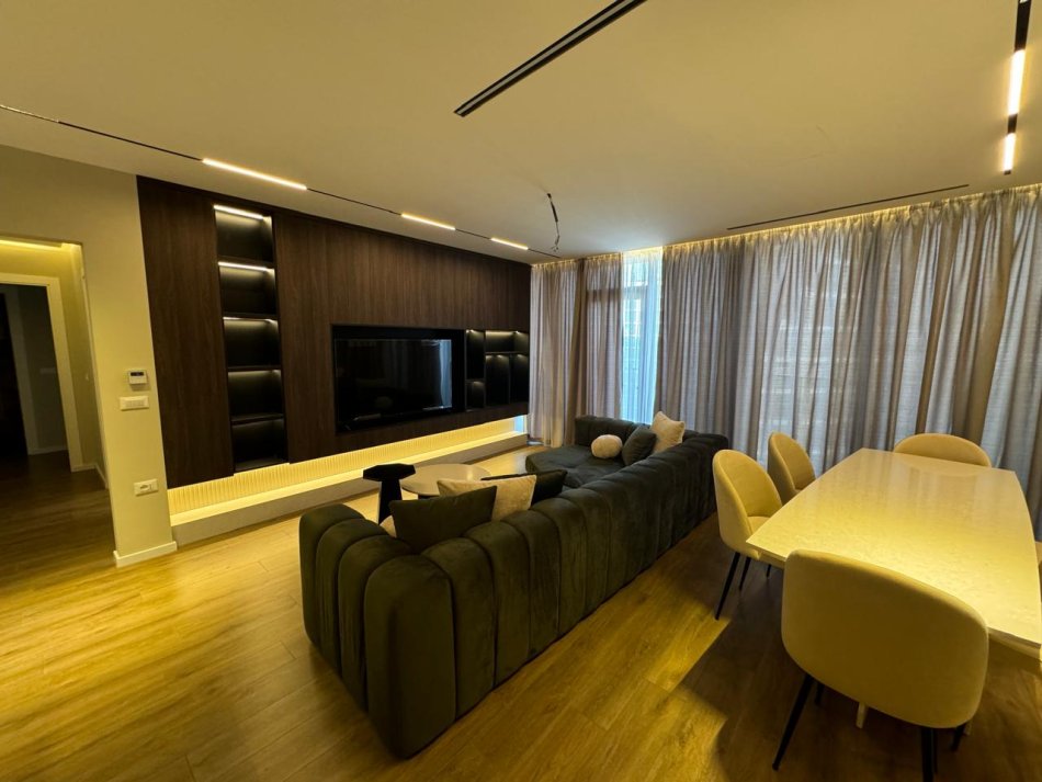 Tirane, jepet me qera apartament 2+1 Kati 11, 126 m² 2.000 € (Rezidenca Lake View)