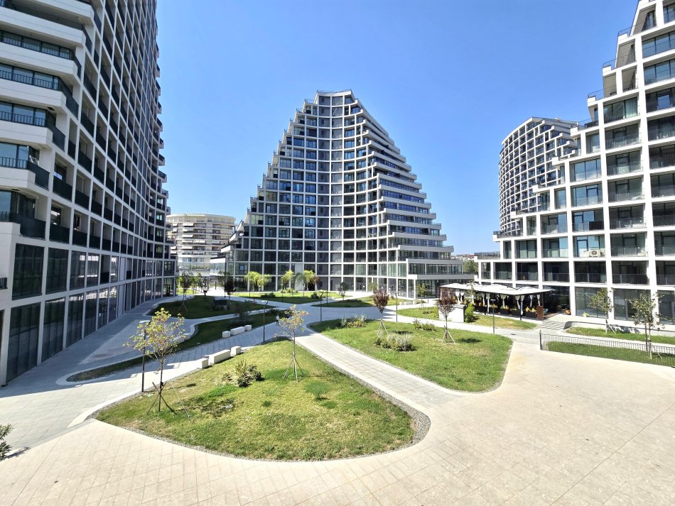 Me Qira: Zyre  ( 2+1 & Garazh )📍te LAKE VIEW - Liqeni Artificial || 800 Euro/Muaj BRUTO || -- Pamje Fantastike nga Liqeni | K.9