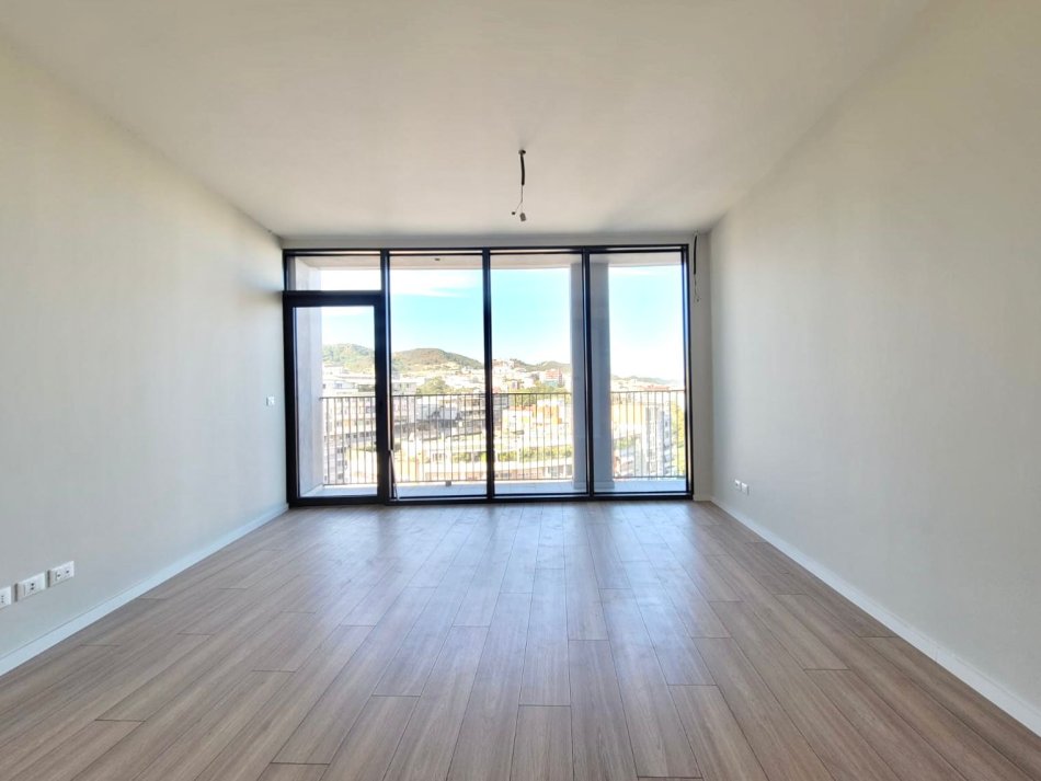 Me Qira: Zyre  ( 2+1 & Garazh )📍te LAKE VIEW - Liqeni Artificial || 800 Euro/Muaj BRUTO || -- Pamje Fantastike nga Liqeni | K.9