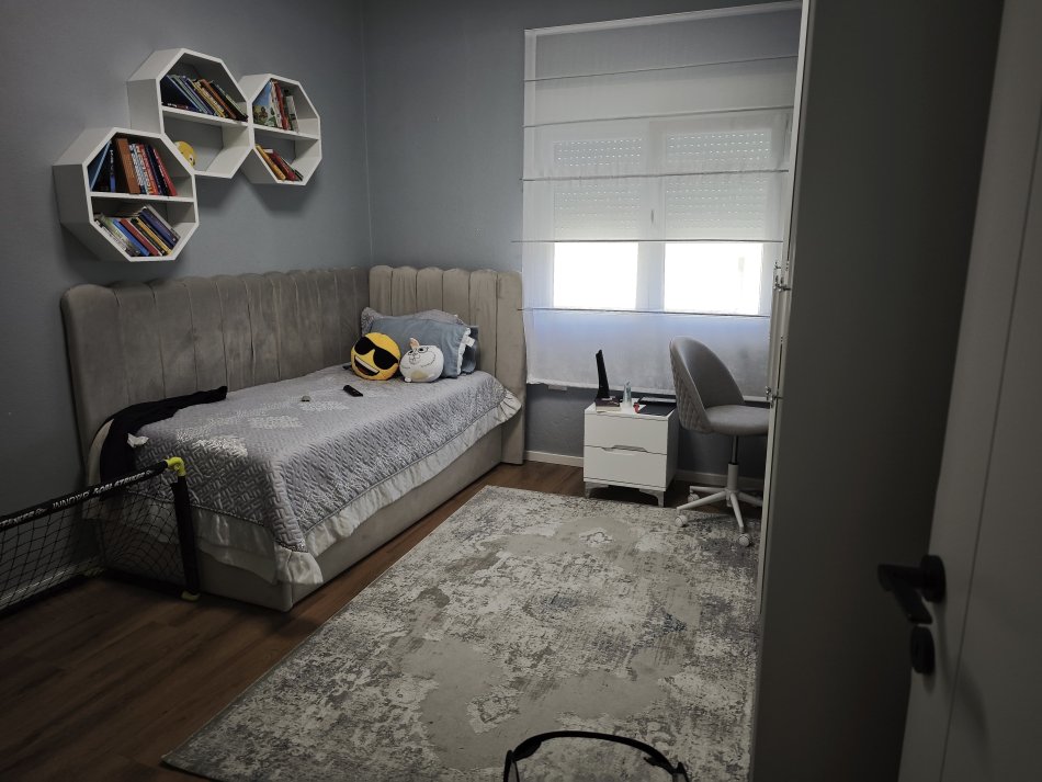 Tirane, shitet apartament 2+1 , 95 m² 130.000 € (FRESK)
