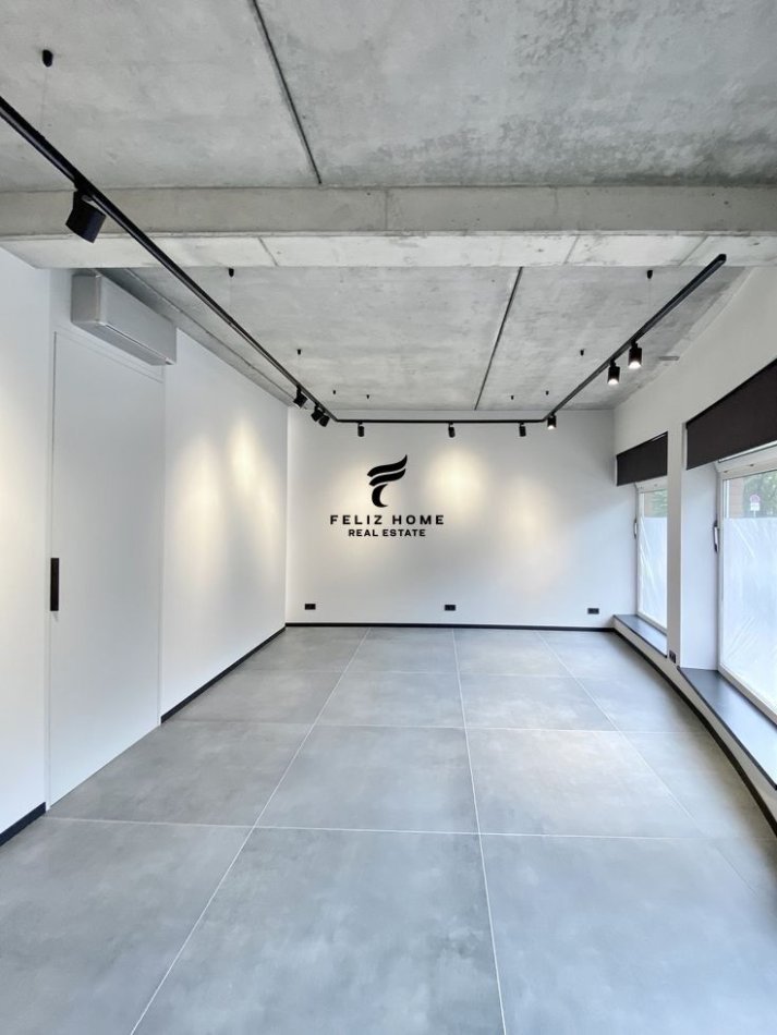 Tirane, jepet me qera dyqan Kati 0, 84 m² 500 € (ASTIR)
