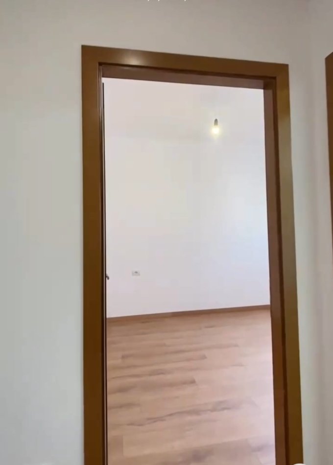 Tirane, shitet apartament 1+1+Ballkon Kati 5, 55 m² 90.000 € (rruga dibres, spitali amerikan 2)