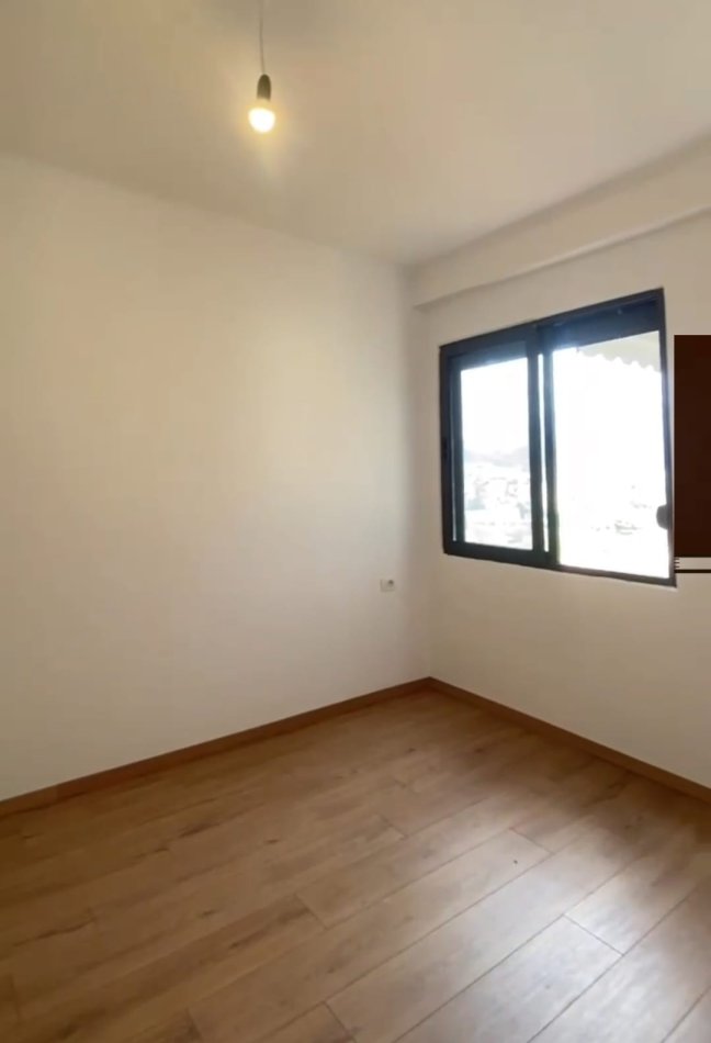Tirane, shitet apartament 1+1+Ballkon Kati 5, 55 m² 90.000 € (rruga dibres, spitali amerikan 2)