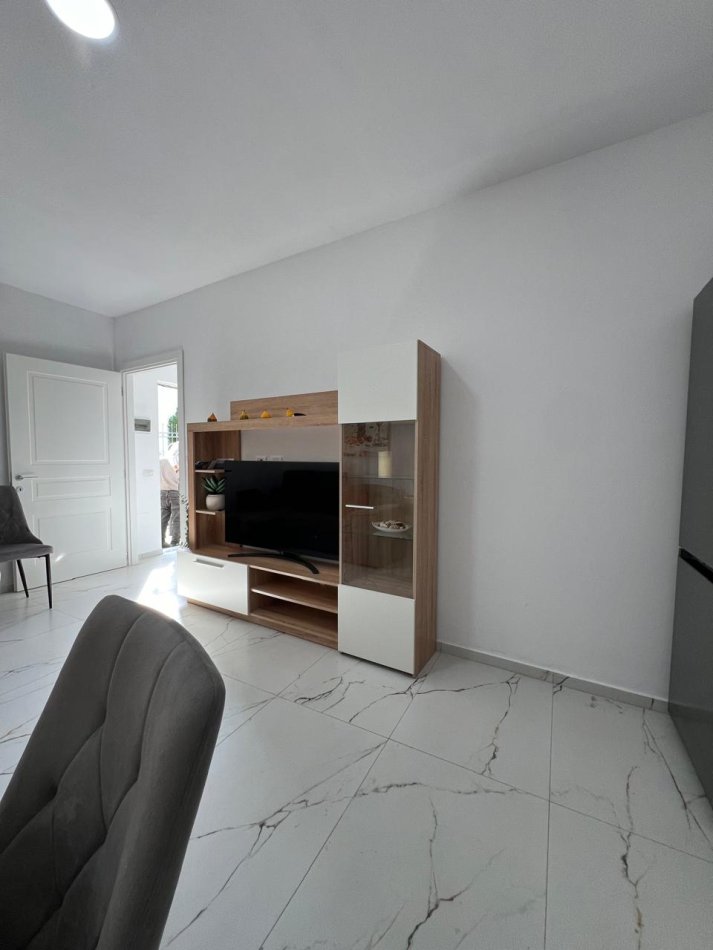 Durres, jepet me qera shtepi 1 Katshe Kati 0, 60 m² 400 € (Shkolla Greke, Vollga)
