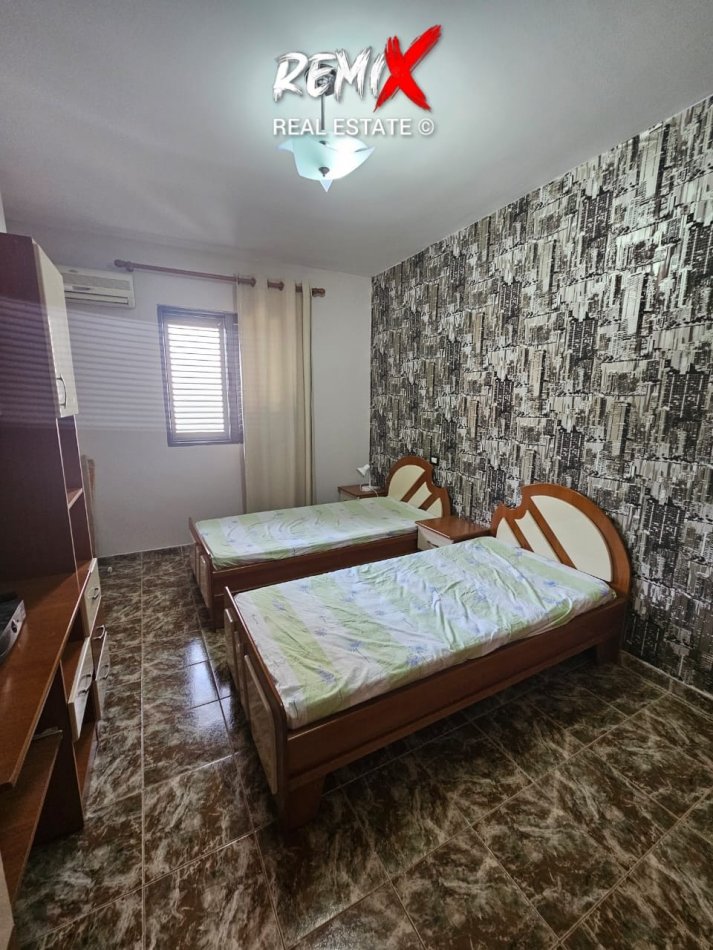 Durres, jepet me qera apartament 2+1+Aneks+Ballkon Kati 4, 85 m² 320 € 