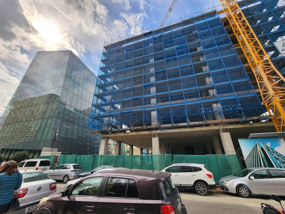 Shitet: 2+1+2wc 📍në Zemër të Bllokut - Rr.Vaso Pasha -  ( 485.000€ )Vendndodhje e Paperseritshme ( Post Parkimi me cmim Extra )
