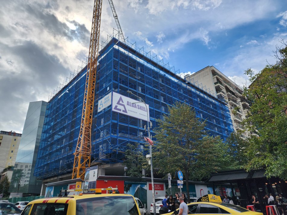 Shitet: 2+1+2wc 📍në Zemër të Bllokut - Rr.Vaso Pasha -  ( 485.000€ )Vendndodhje e Paperseritshme ( Post Parkimi me cmim Extra )