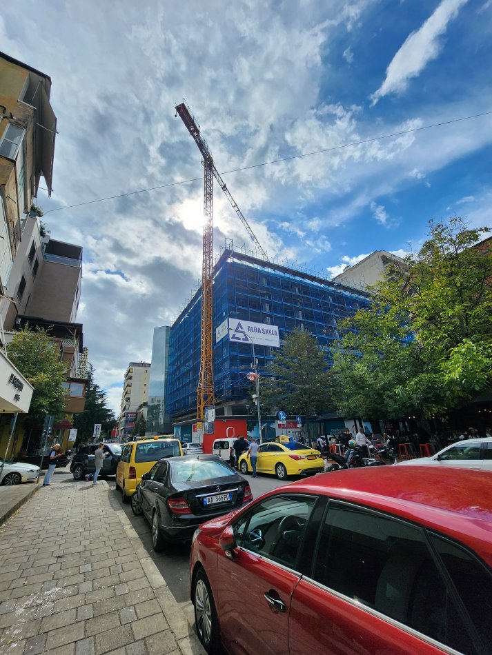 Shitet: 2+1+2wc 📍në Zemër të Bllokut - Rr.Vaso Pasha -  ( 485.000€ )Vendndodhje e Paperseritshme ( Post Parkimi me cmim Extra )