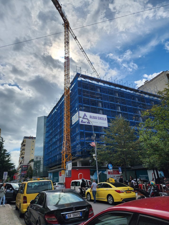 Shitet: 2+1+2wc 📍në Zemër të Bllokut - Rr.Vaso Pasha -  ( 485.000€ )Vendndodhje e Paperseritshme ( Post Parkimi me cmim Extra )