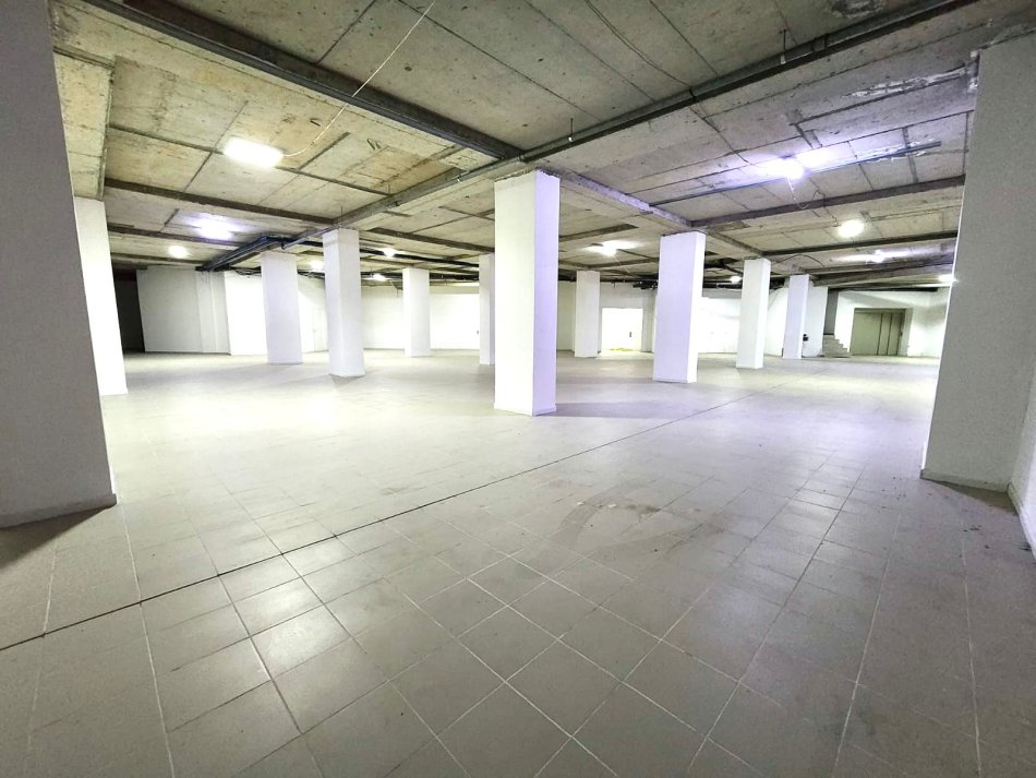 Me Qira: Ambient Multifunksinal 📍Fiks ne Qender - Turdiu Center, 9 Kateshet ( ne Zemer te Tiranes ) | 620m2 & Lartesia: 4m