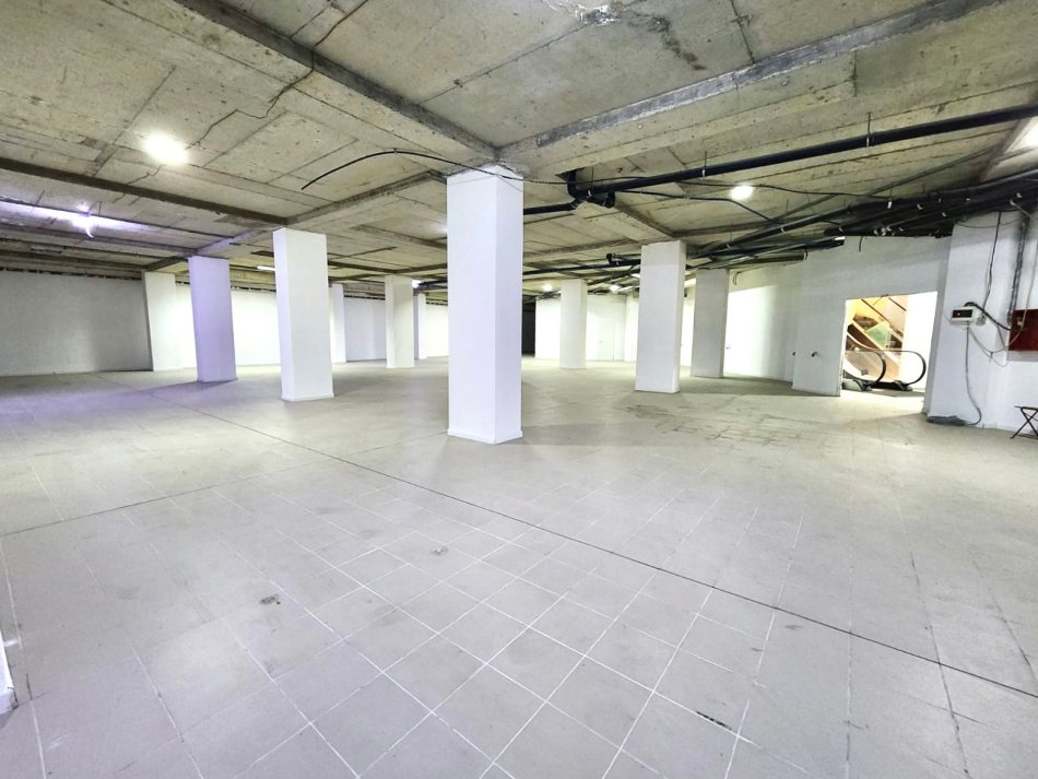 Me Qira: Ambient Multifunksinal 📍Fiks ne Qender - Turdiu Center, 9 Kateshet ( ne Zemer te Tiranes ) | 620m2 & Lartesia: 4m