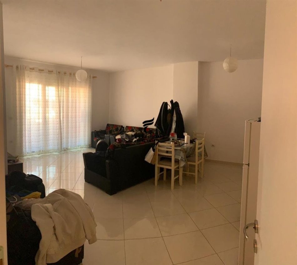 Tirane, shitet apartament 1+1+Ballkon Kati 3, 78 m² 94.000 € (YZBERISHT)