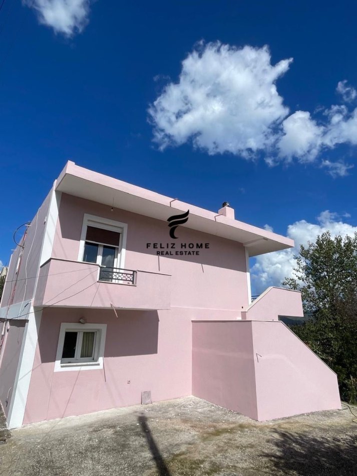 Fier, shitet shtepi 4+1 Kati 2, 240 m² 50.000 € (BALLSH)