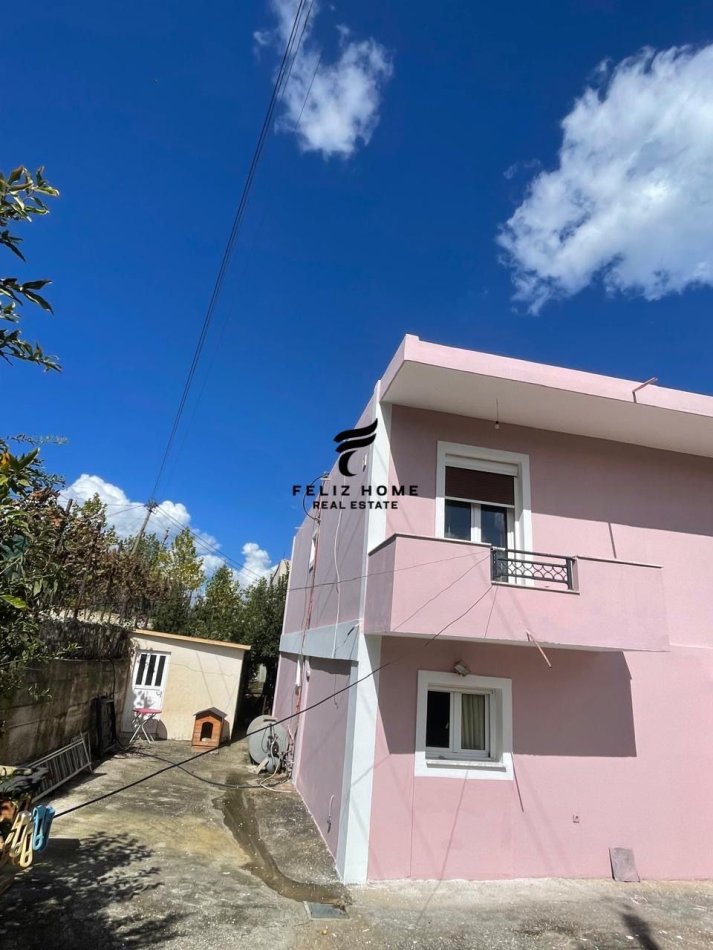 Fier, shitet shtepi 4+1 Kati 2, 240 m² 50.000 € (BALLSH)
