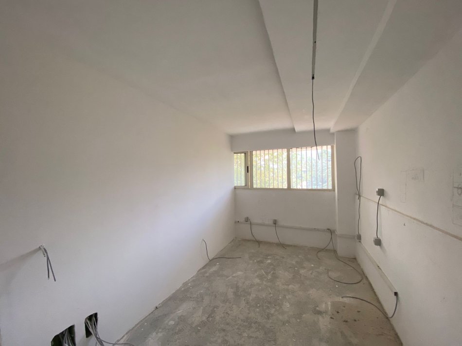 Tirane, shitet apartament 2+1+Aneks+Ballkon Kati 1, 106 m² 137.000 € (RRUGA PETI LIQENI I THAT)