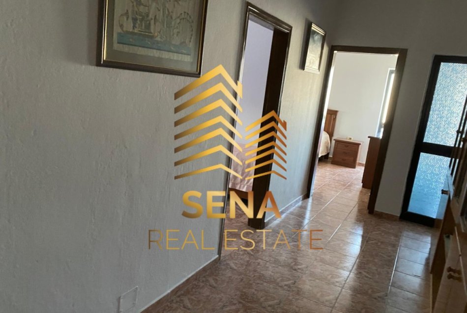 Tirane, jepet me qera apartament 2+1+Ballkon Kati 6, 95 m² 500 € (Rruga e Kavajes)