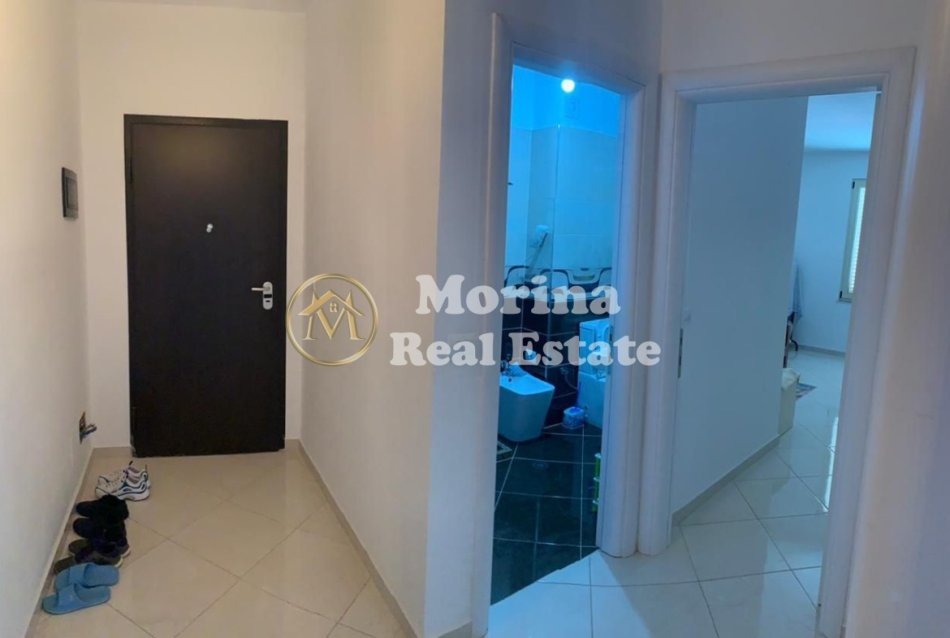 Tirane, shitet apartament 1+1 Kati 3, 84 m² 105.000 € (Yzberisht)