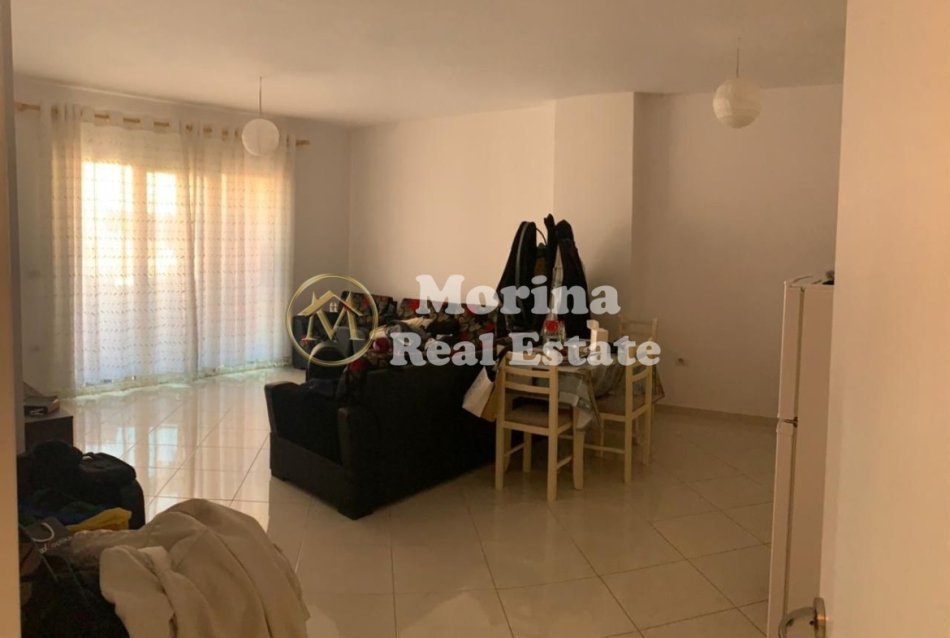 Tirane, shitet apartament 1+1 Kati 3, 84 m² 105.000 € (Yzberisht)