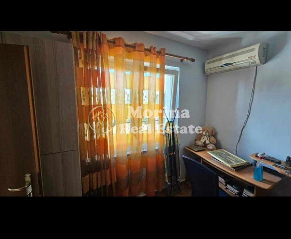 Tirane, jepet me qera apartament 2+1 Kati 5, 95 m² 600 € (Qender /Tregu Cam)