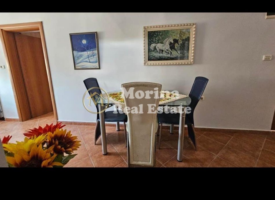Tirane, jepet me qera apartament 2+1 Kati 5, 95 m² 600 € (Qender /Tregu Cam)