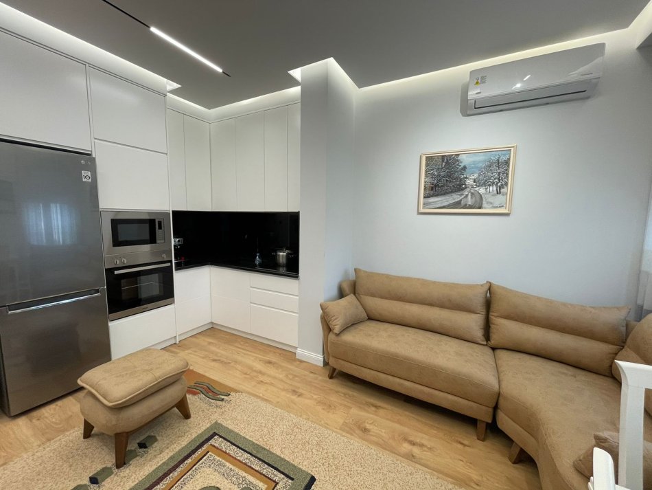 Tirane, jepet me qera apartament 1+1 Kati 6, 65 m² 650 € (Ish Stacioni i Trenit)