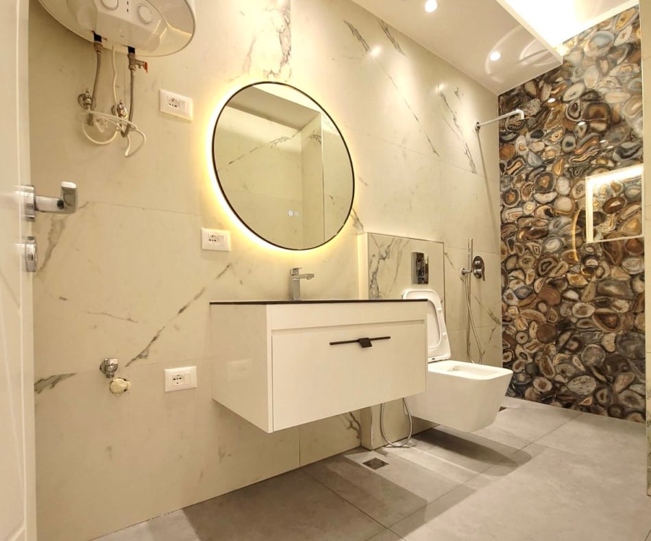 Shitet: 2+1+2wc & Ballkon 📍Zogu Zi * Ring Center, 100% i Rinovuar  - Location Perfekt ( 209,000€ )