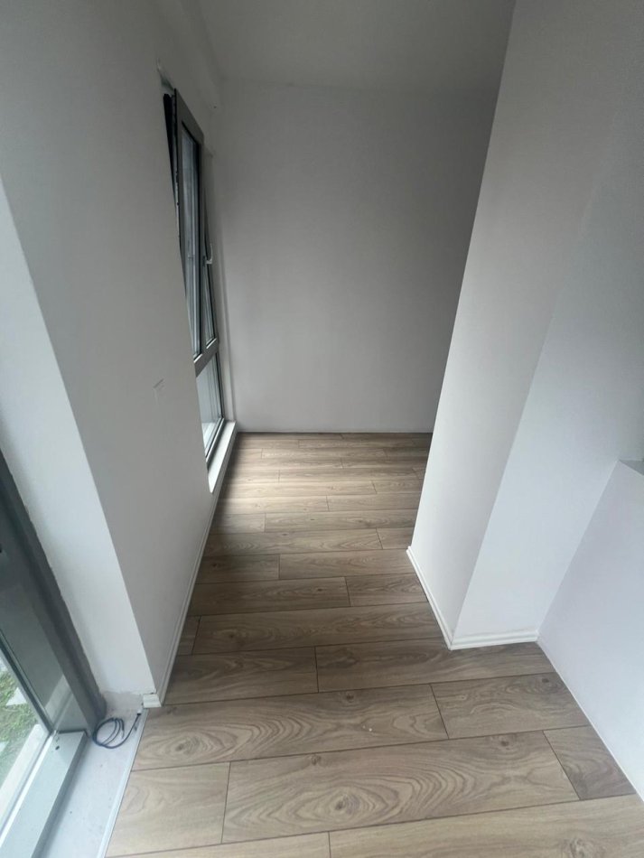 Tirane, jepet me qera zyre Kati 1, 140 m² 2.500 € (RRUGA KAVAJES)