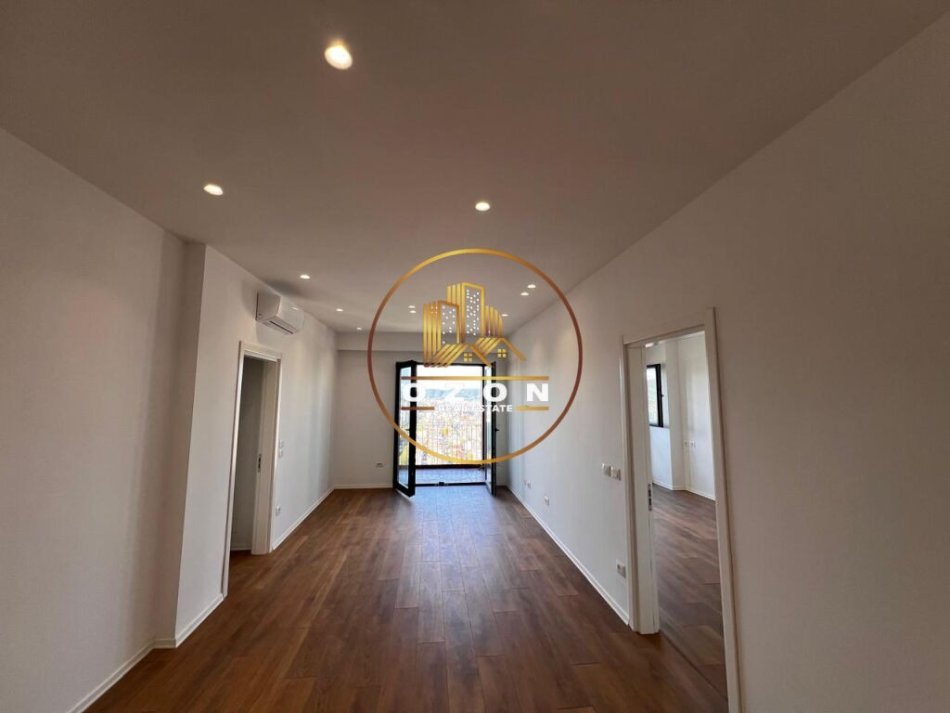 Apartament 2+1+2 për biznes me qira në Tirana Garden Building, Rruga e Kavajës!