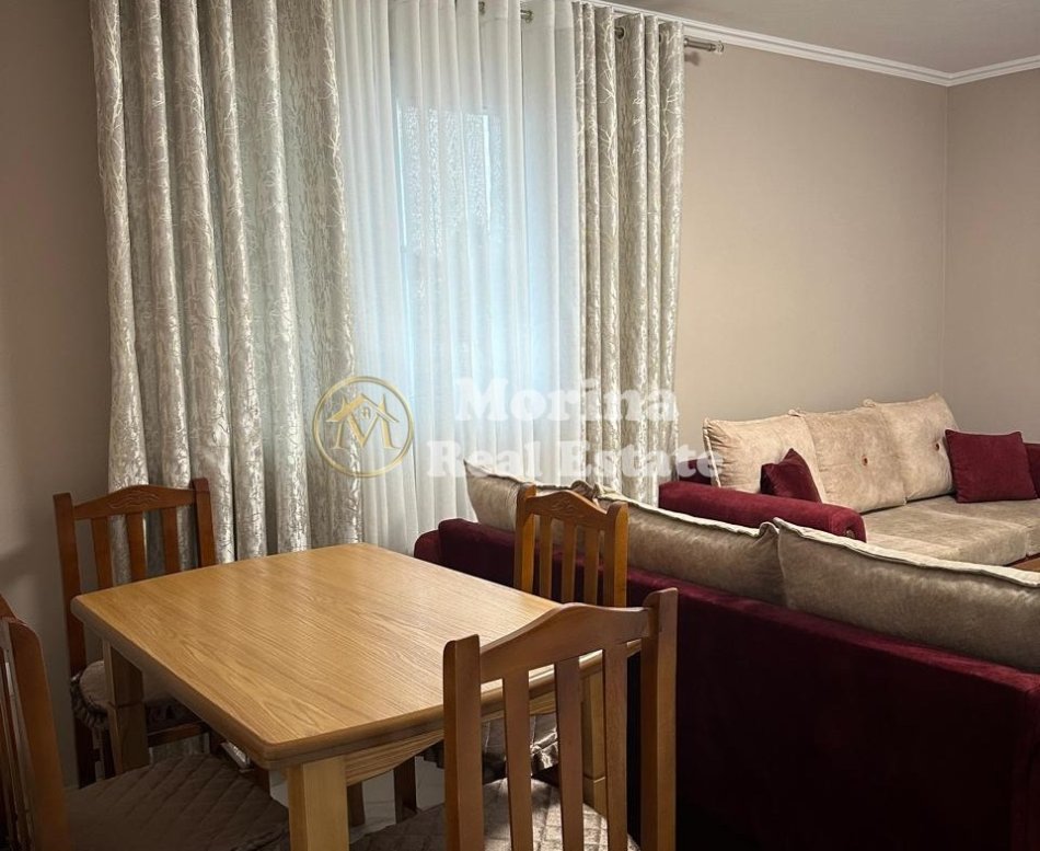 Tirane, jepet me qera shtepi 1+1 Kati 1, 60 m² 400 € (Sanatoriumi)