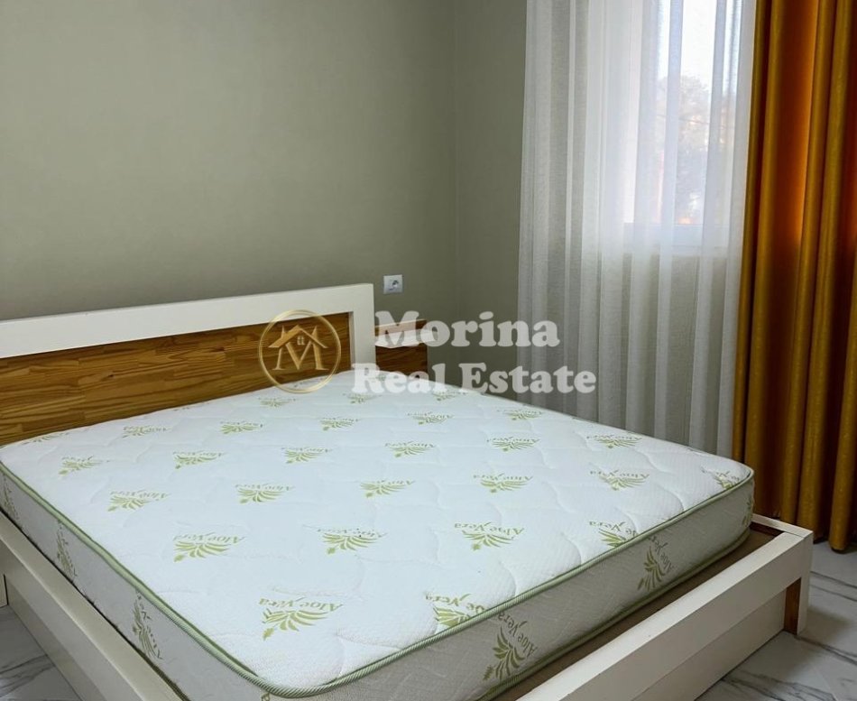 Tirane, jepet me qera shtepi 1+1 Kati 1, 60 m² 400 € (Sanatoriumi)