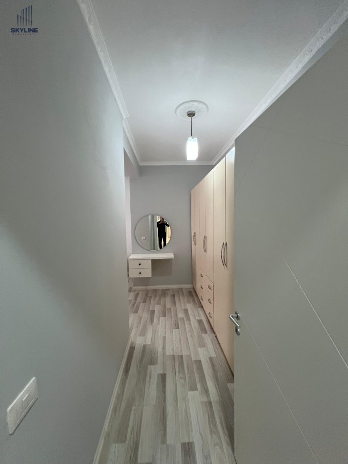Tirane, jepet me qera apartament 2+1+Ballkon Kati 6, 118 m² 500 € (Astir)