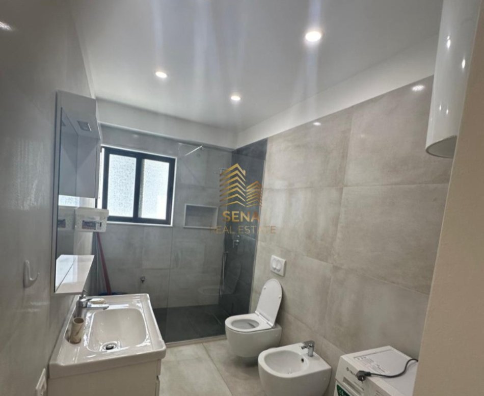 Tirane, jepet me qera Vile 2+1 Kati 2, 100 m² 600 € (Rruga Dhimiter Kamarda)