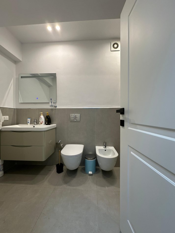 Tirane, shitet apartament 1+1 Kati 3, 83 m² 126.000 € (Stacioni Fundit i Tiranes se Re)