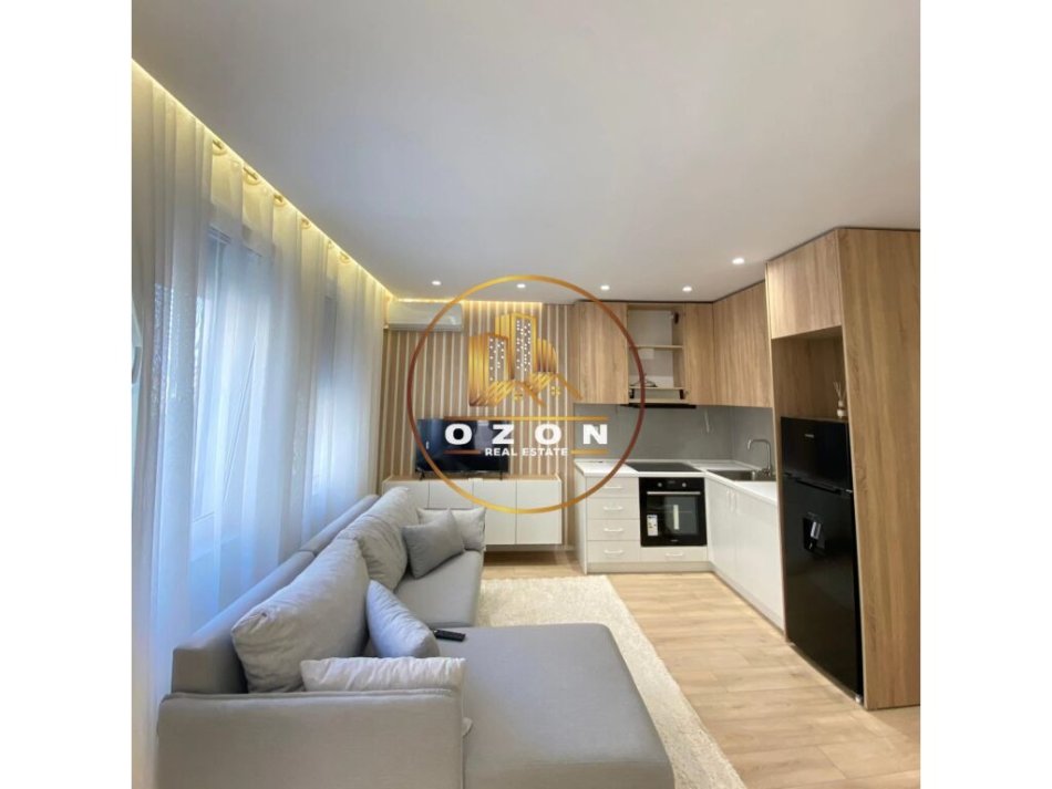 Super Apartament për Shitje tek Mbikalimi i Komunës së Parisit!