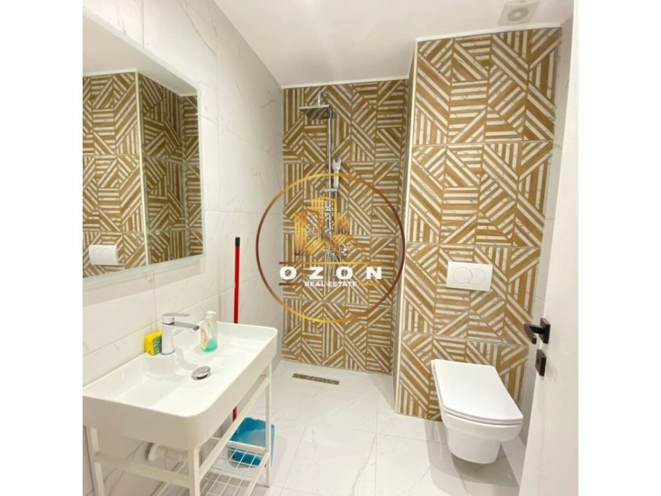 Super Apartament për Shitje tek Mbikalimi i Komunës së Parisit!