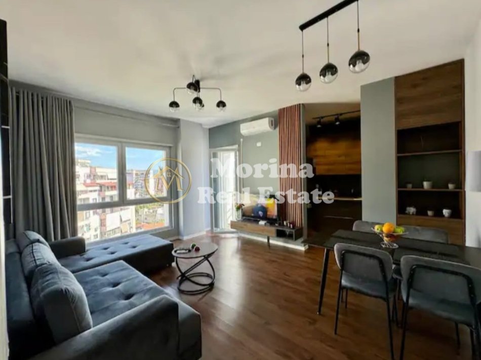 Tirane, jepet me qera apartament 1+1 Kati 7, 70 m² 700 € (Rruga Barrikadave)