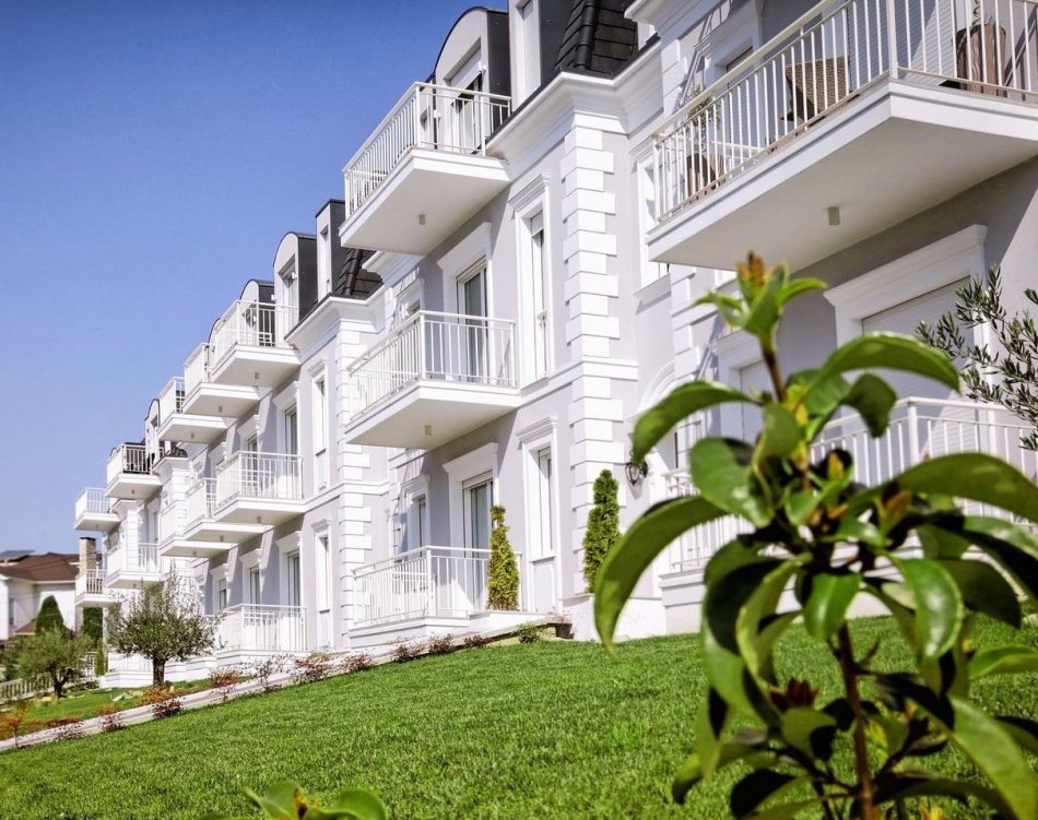 Tirane, shitet apartament 2+1+Ballkon Kati 1, 93 m² (Rruga Rezervat e Shtetit, prane TEG)