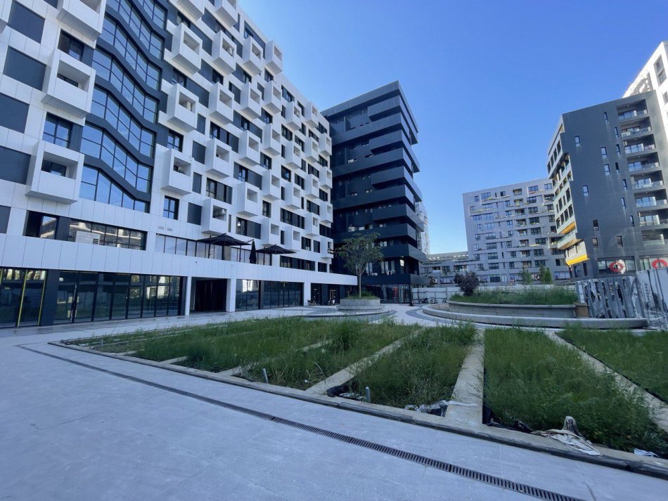 Tirane, jepet me qera garazh Kati -1, 19 m² 100 € (Kompleksi Square 21, Rruga e Kavajes)