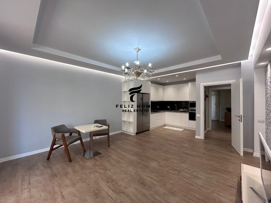 Tirane, shitet apartament 2+1 Kati 3, 120 m² 280.000 € (ISH EKSPOZITA)